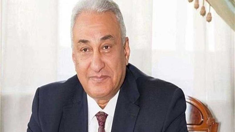 عاشور يوافق على تجديد