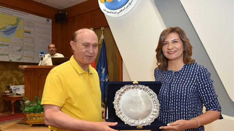 مميش يستقبل وزيرة