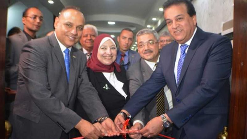 عبدالغفار وصقر يفتتحان