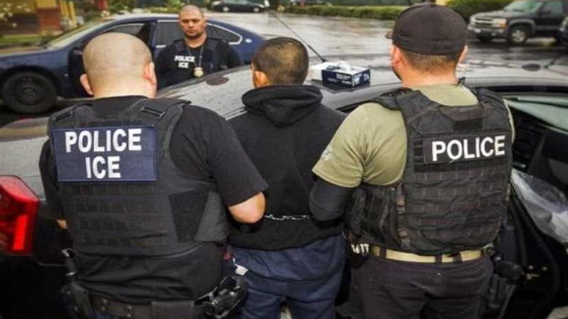 السلطات الأمريكية