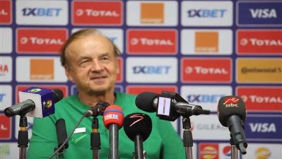 أول تعليق من مدرب نيجيريا بعد الخسارة من الجزائر