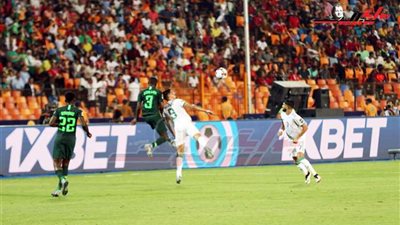 نصف ساعة.. محاولات من محاربو الصحراء لاصطياد النسور