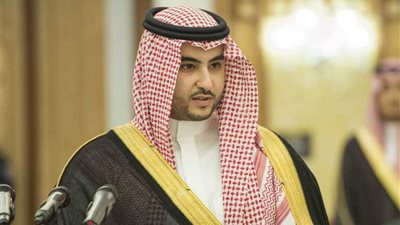 خالد بن سلمان للمبعوث الأممي: يجب وقف التدخلات الإيرانية في اليمن