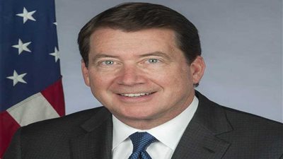 لهذا السبب.. استقالة السفير الأمريكي في اليابان