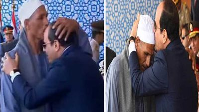 الرئيس السيسي يرد تقبيل جبينه لوالد شهيد (فيديو وصور)
