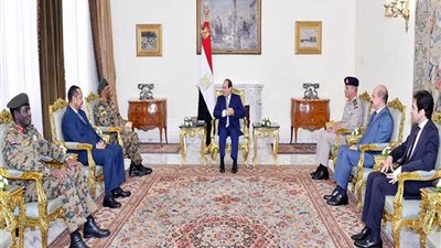 السيسي يهنئ الشعب السوداني الشقيق بالاتفاق السياسي الخاص بترتيبات المرحلة الانتقالية
