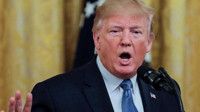 ترامب مدافعاً عن