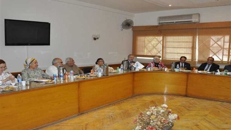 رئيس جامعة حلوان