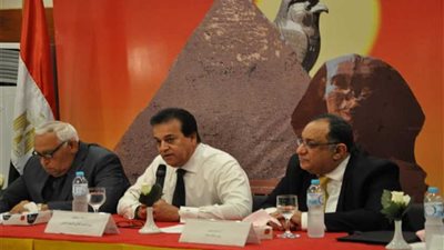 عبد الغفار ونجم يطرحان رؤية تطوير قطاع السياحة والفنادق