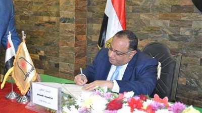 اختبارات إلكترونية لطلاب الفرقة الرابعة بكلية التمريض بحلوان