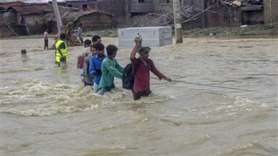 أنهار ناجمة عن أمطار غزيرة في بنجلاديش تجبر 400 ألف شخص الفرار من منازلهم