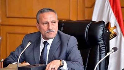 محافظ الإسماعيلية يقرر إقامة أجهزة للمتوازي بالحدائق العامة والمنتزهات