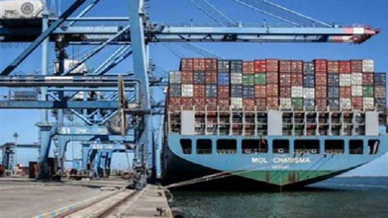 ميناء دمياط تستخدم