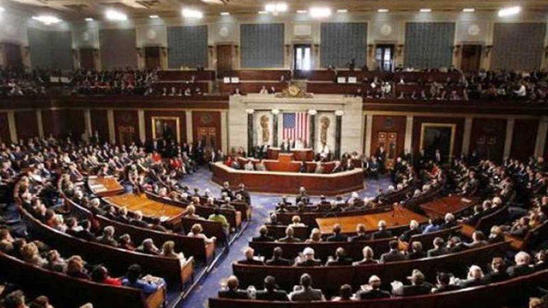 أمريكيون يواجهون