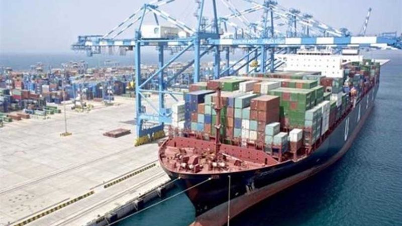 28 سفينة إجمالى حركة