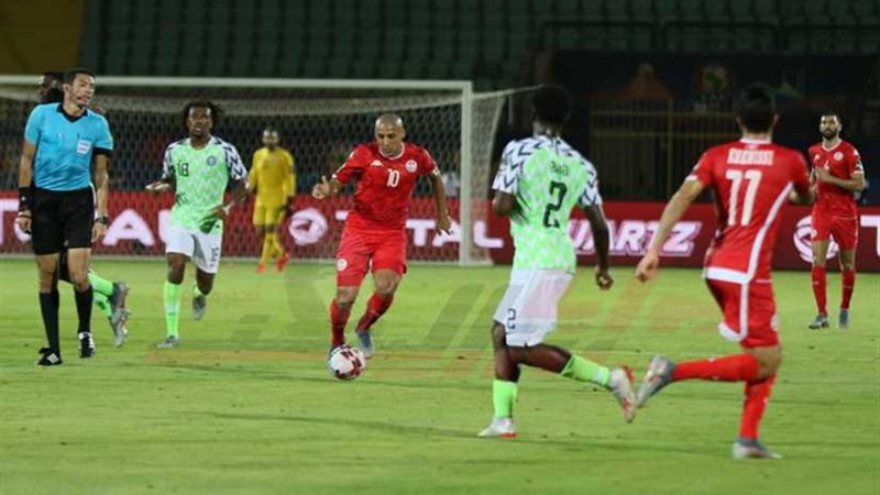 ساعة كاملة.. تونس