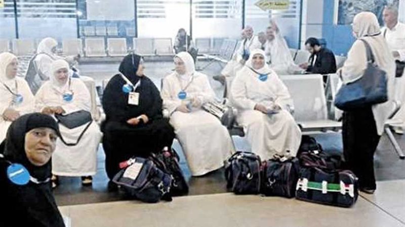 الأزهر: واعظات بمطار