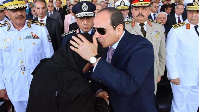 الرئيس يشهد حفل تخرج