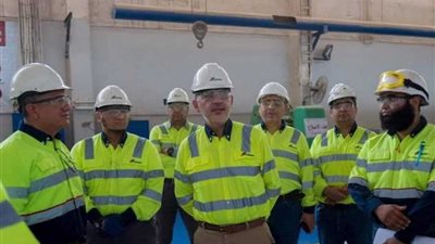 سفير المكسيك بالقاهرة يزور مصنع إسمنت أسيوط