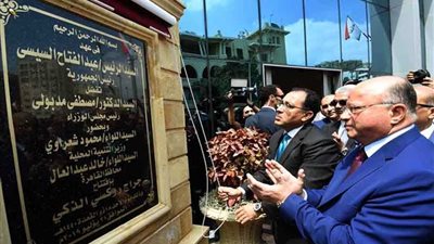 موجز الرابعة.. رئيس الوزراء يفتتح المرحلة الأولى لجراج روكسي الذكى