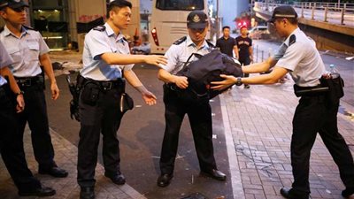 شرطة هونج كونج تصادر متفجرات عشية احتجاجات ضد قانون مثير للجدل