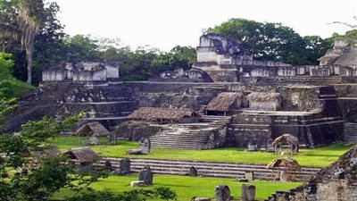 يقتلعون القلوب ويسلخون الرؤوس.. برج الجماجم المرعب تاريخ من الوحشية.. (فيديو وصور)