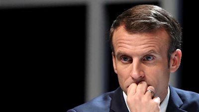 ماكرون ولاين يهنأن 