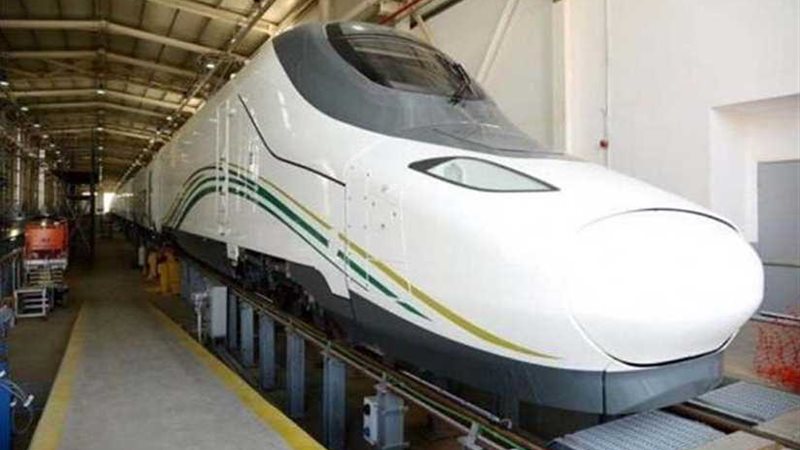 قطار الحرمين يرفع