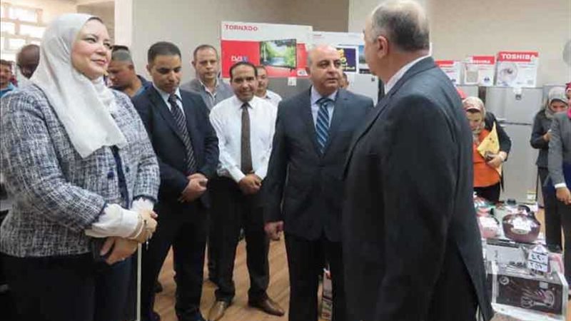 إقبال كبير في أول