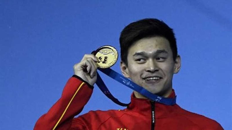 الصيني سون يحقق ذهبية