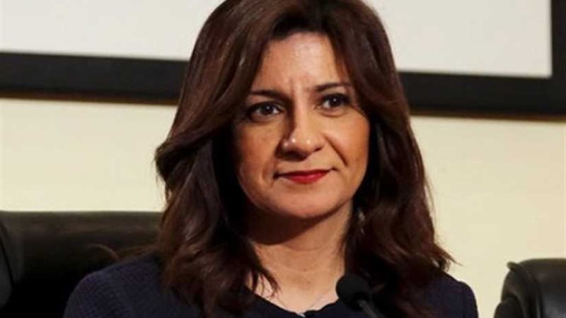 مكرم تزور متحف نماذج