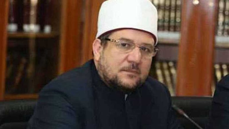 وزير الأوقاف: ترجمة