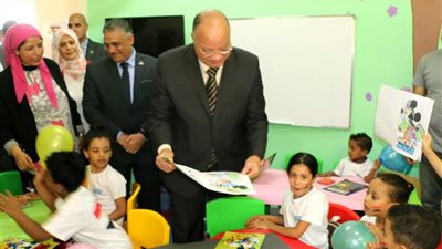 القاهرة تحول مقلب قمامة إلى مدرسة