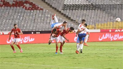شوط أول باهت فنيا بين الأهلي والزمالك