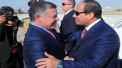 الرئيس السيسي يستقبل ملك الأردن بمطار القاهرة