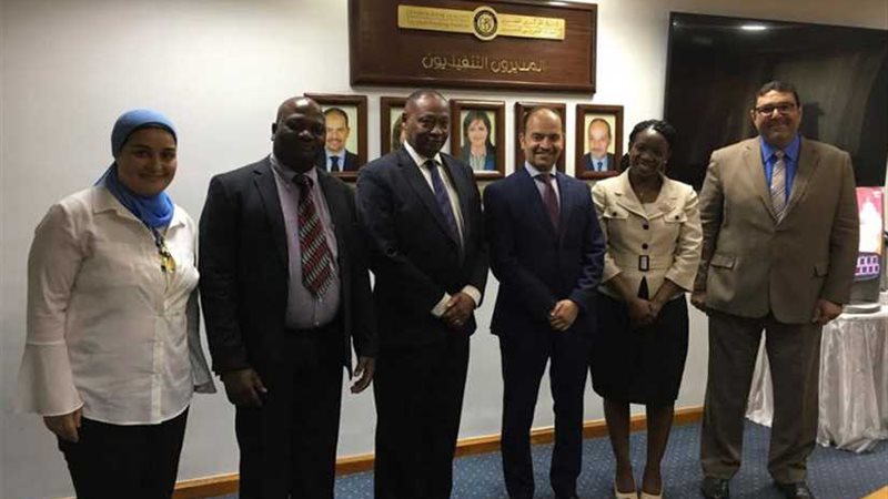 وفد من البنك المركزي