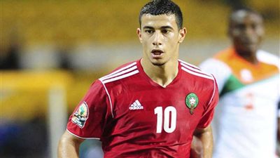 الأهلي السعودي يطلب التعاقد مع المغربي يونس بلهندة بعشرة ملايين يورو