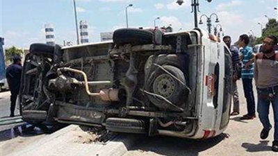 إصابة 12 شخصًا فى حادث تصادم غمام قرية احمد رامى بالبحيرة