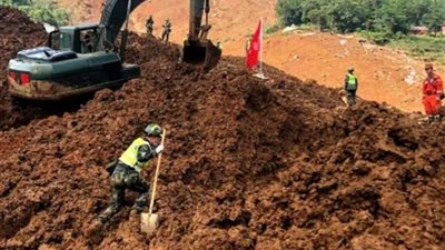 ارتفاع حصيلة الانهيار الأرضي جنوب غربي الصين إلى 42 قتيلاً