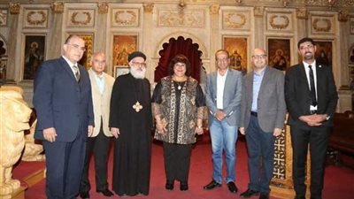 وزير الثقافة والأب 