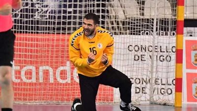 عبد الرحمن طه صمام أمان منتخب اليد بمونديال الشباب بأسبانيا
