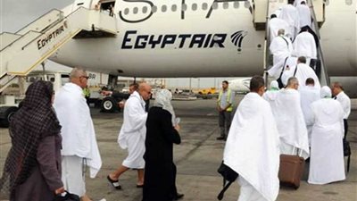 مصر للطيران تسير غدا 17 رحلة لنقل 3786 حاجا