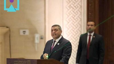 وكيل الرقابة الإدارية يستعرض خطط التحول الرقمي بمؤتمر الشباب