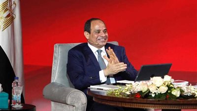 السيسي يكرم عددا من الشباب المتميز ومنتخب كرة اليد الحاصل على المركز الثالث في بطولة العالم