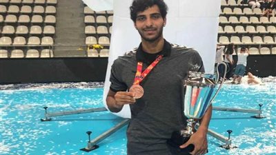 سيف الدرع مايسترو منتخب شباب اليد المتوج بالبرونزية العالمية