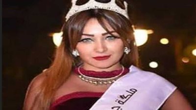 ملكة جمال الموضة تتألق في أول ظهور إعلانى