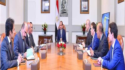 السيسي يشهد توقيع عقد بين 