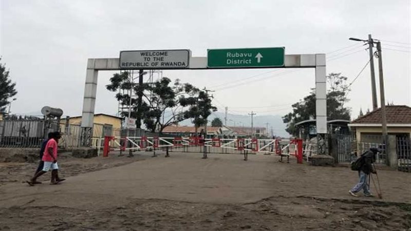 رواندا تعيد فتح حدودها