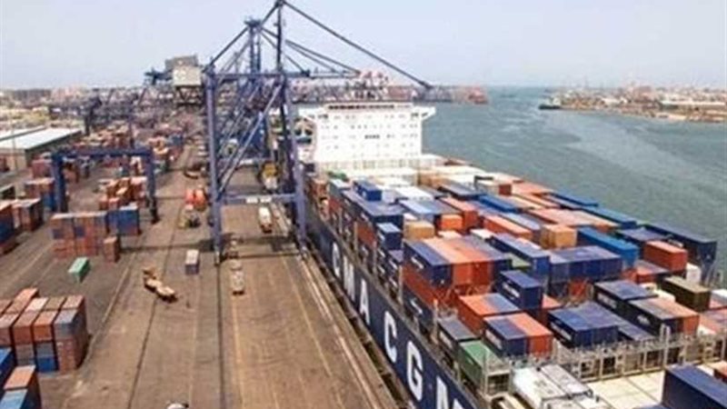 30 سفينة إجمالي حركة