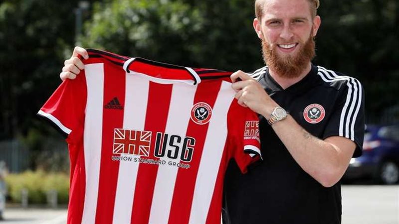 شيفيلد يونايتد يتعاقد